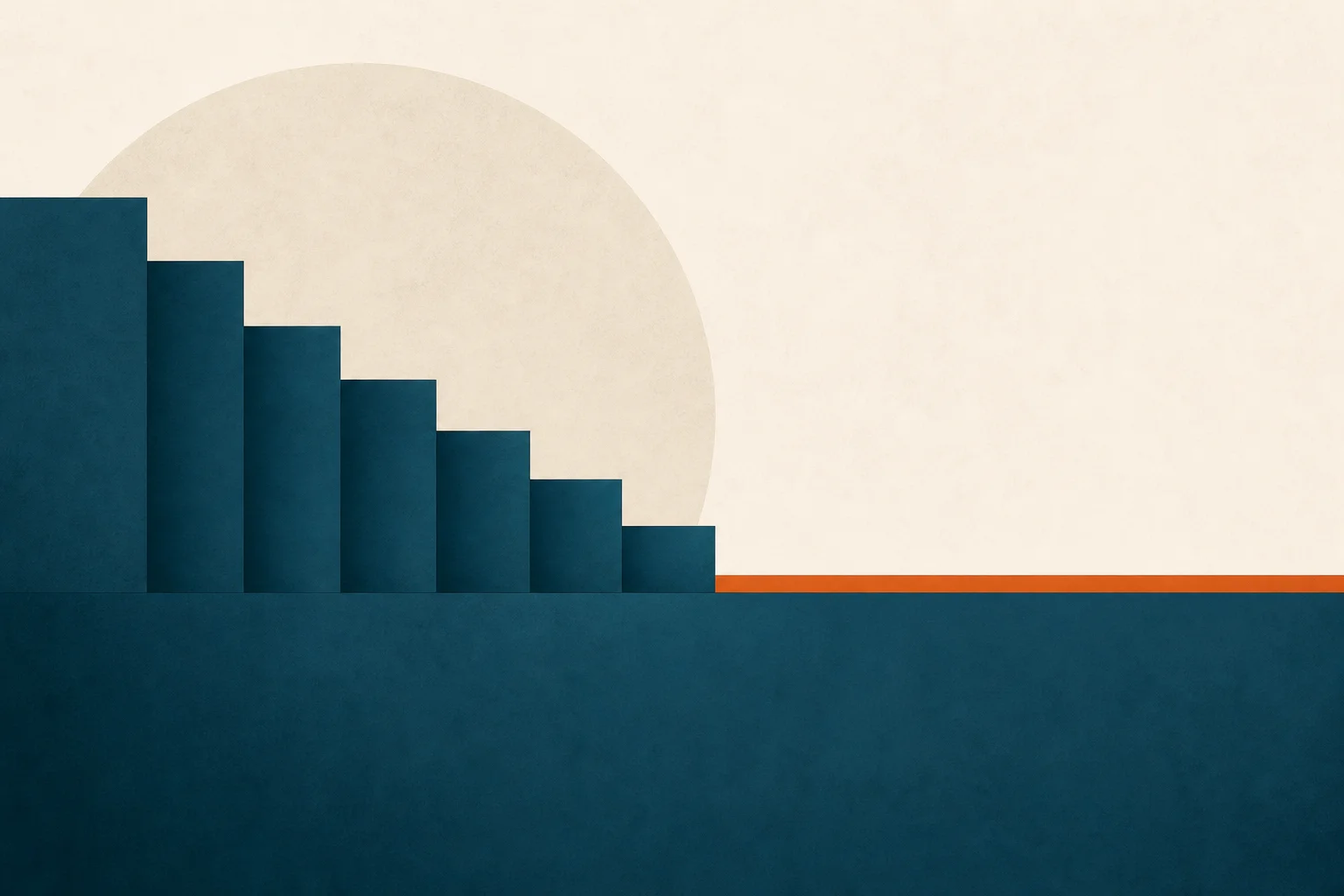 A teal descending dose-ladder settling onto a steady orange plateau, illustrating GLP-1 maintenance dosing.